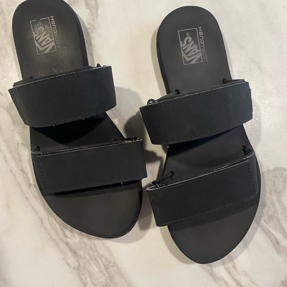 VANS WOMENS CAYUCAS SLIDE